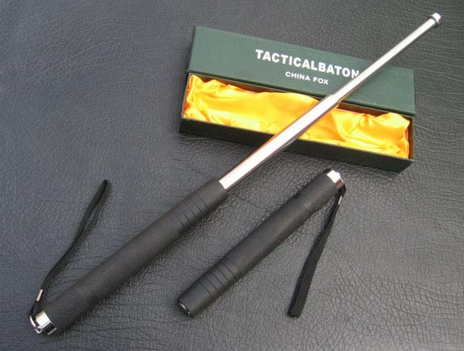 普通甩棍和機械甩棍的區(qū)別 普通甩棍和機械甩棍的區(qū)別